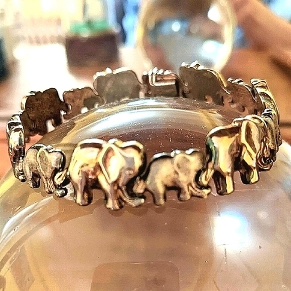 Vintage Silver Elephants bracelet ITALY  925 Sterling Heirloom Estate
